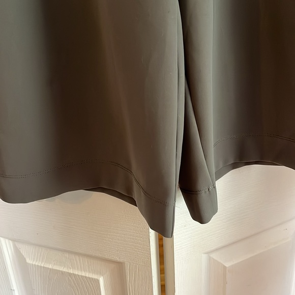 Lululemon green wide leg cropped dress pants - Picture 3 of 7